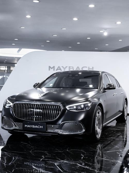 重庆176岚图汽车的售后服务让用户无忧出行，迈巴赫未来的豪华车趋势